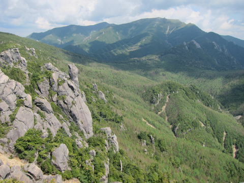 f0202271_06687.jpg