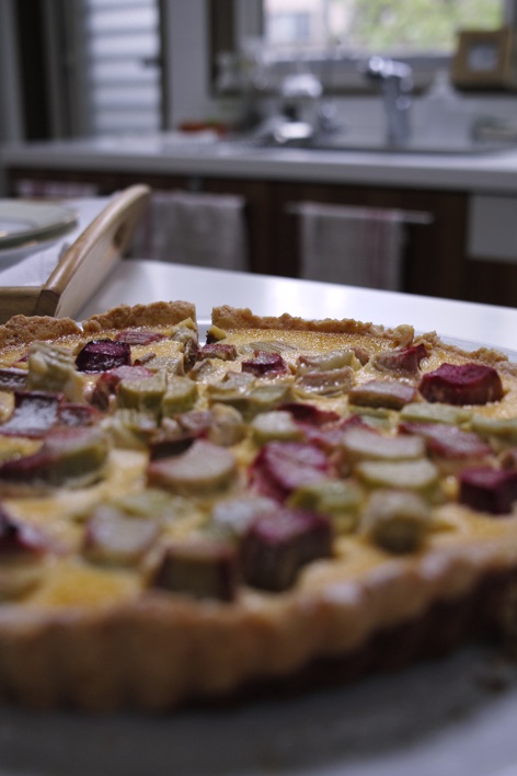 フランスの夏の味 ルバーブのタルト Tarte A La Rhubarbe Plaisir De Recevoir フランス流 しまつで温かい暮らし フランスの夏の味 ルバーブのタルト Tarte A La Rhubarbe Plaisir De Recevoir フランス流 しまつで温かい暮らし