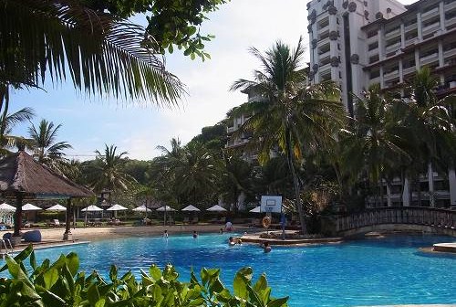 Pool & Beach を満喫しよう @ Nikko Bali Resort & Spa (\'13年5月)_a0074049_0294574.jpg