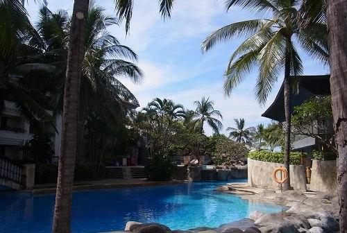 Pool & Beach を満喫しよう @ Nikko Bali Resort & Spa (\'13年5月)_a0074049_0345098.jpg