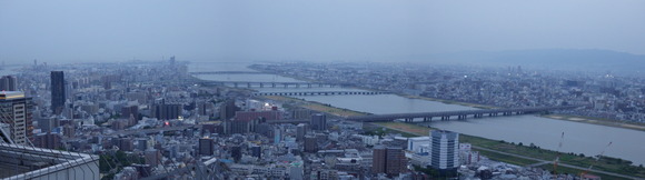 ある日のスカイビルの夕景と夜景_e0143671_1449479.jpg