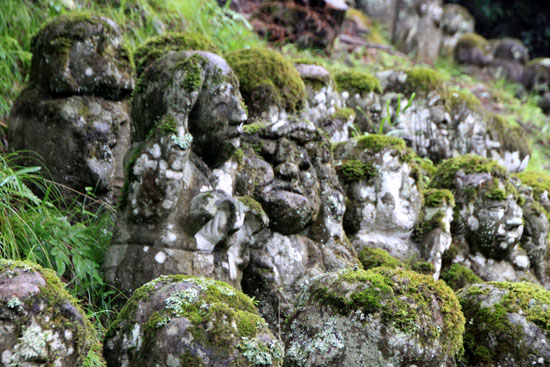 夏の嵯峨野4 愛宕寺_e0048413_20284854.jpg