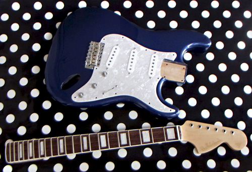 「Marine Bule PearlのStandard-S」の塗装が完了〜です!_e0053731_20133736.jpg