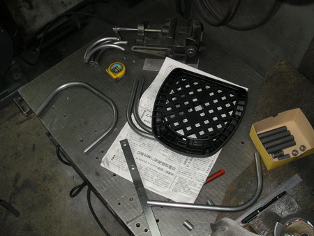 ZXR400 リアキャリア_e0218639_16112847.jpg