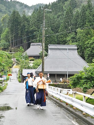 伊勢大神楽・獅子舞と限定品に弱い男_d0005250_1725059.jpg