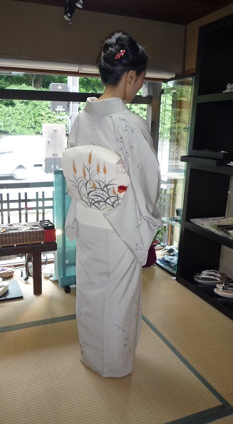 加藤ますえさん・紗の道中着に季節の装い。_f0181251_040451.jpg