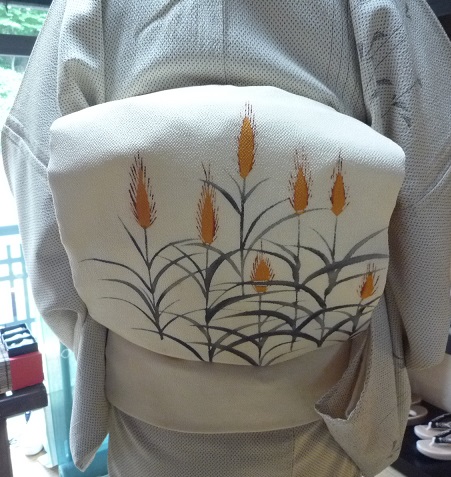 加藤ますえさん・紗の道中着に季節の装い。_f0181251_0413292.jpg