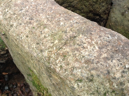 白川太閤石の組井筒 : 男のロマンは女の不満