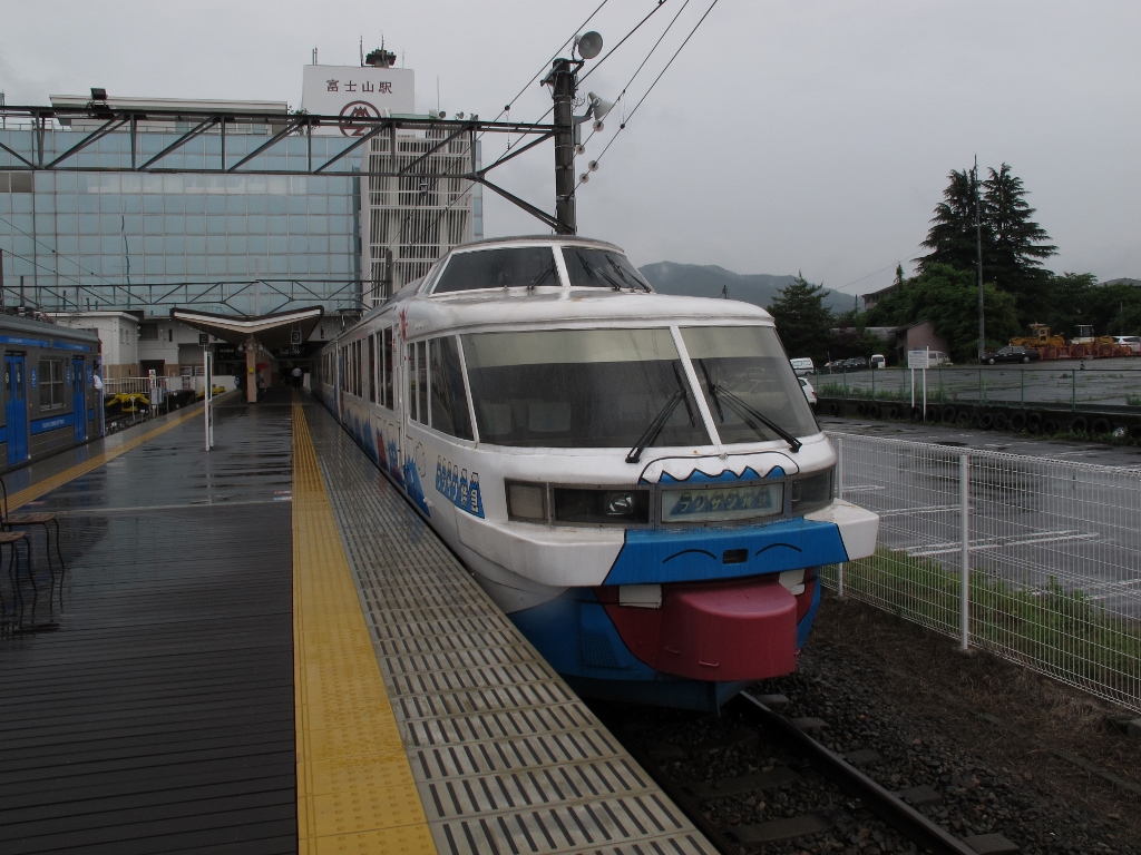 富士山特急に乗って_e0257101_1002640.jpg