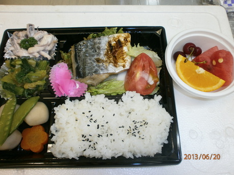 ６月２０日　今日のお弁当_f0254828_1547834.jpg