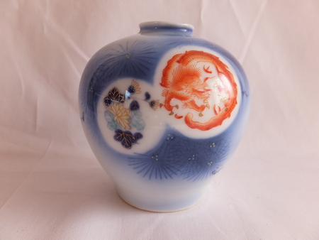 深川製磁の花瓶 : 時のかけら~統制陶器~ 深川製磁の花瓶 : 時のかけら~統制陶器~
