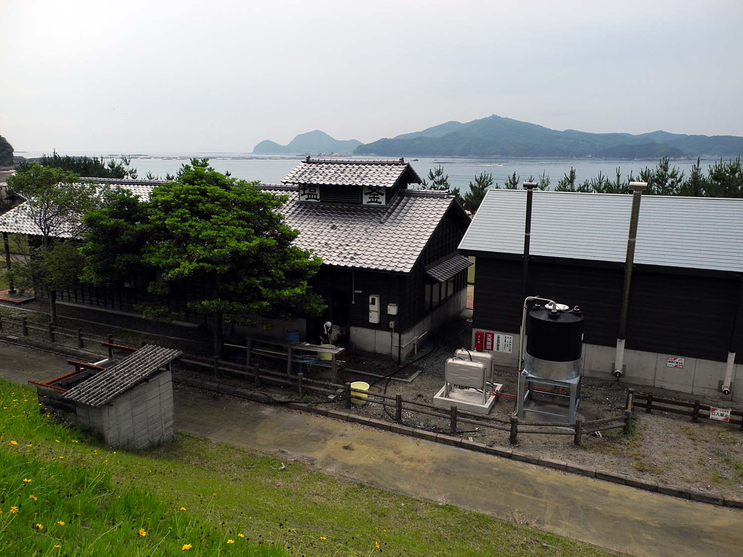 d0032222_39146.jpg