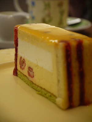 初夏のケーキたち　　　　～タンドレス（京都）～_c0235725_215222.jpg
