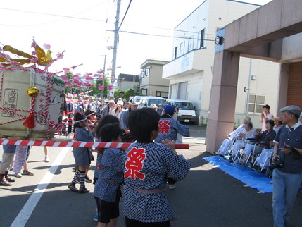 子どもみこし_b0159098_1125453.jpg