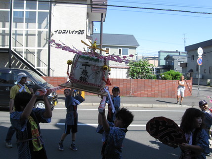 子どもみこし_b0159098_11264865.jpg