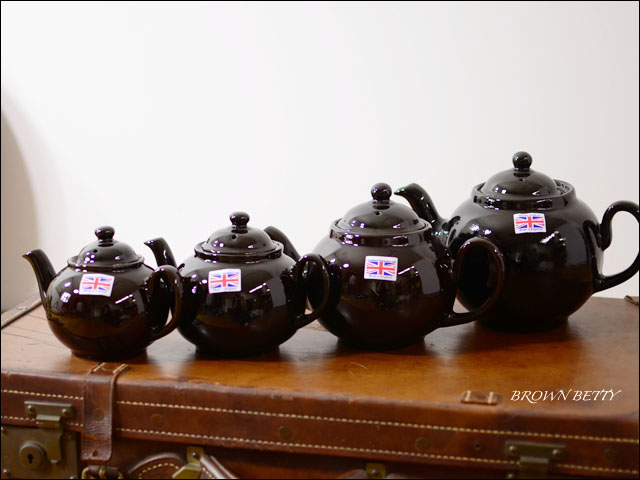  Cauldon Ceramics Ltd BROWN BETTY [ブラウンベティー] TEA POT　再入荷♪_f0051306_13404493.jpg