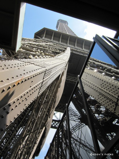 Le 58 Tour Eiffel【ル・サンカント・ユィット・トゥール・エッフェル】_f0218513_0141642.jpg