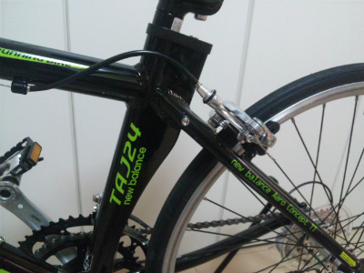 new balance TAJ24 : 梨っ子アスリート 泳いで、漕いで、走る