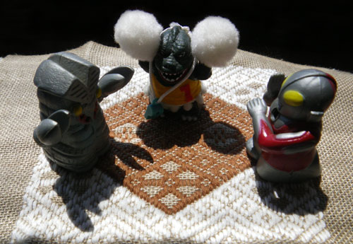 こぎん刺し 色糸そえて 小物敷き_a0136293_1424460.jpg