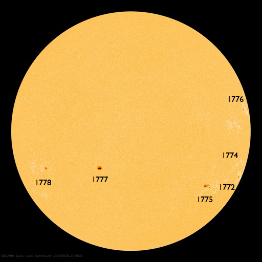 最近の太陽も面白い三角形のコロナホール登場！：いったい太陽は何なのか？_e0171614_8164382.jpg