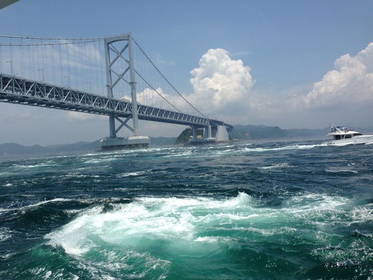 2013年6月17日四国旅行⑦讃岐うどんと鳴門の渦潮_c0282432_7395852.jpg