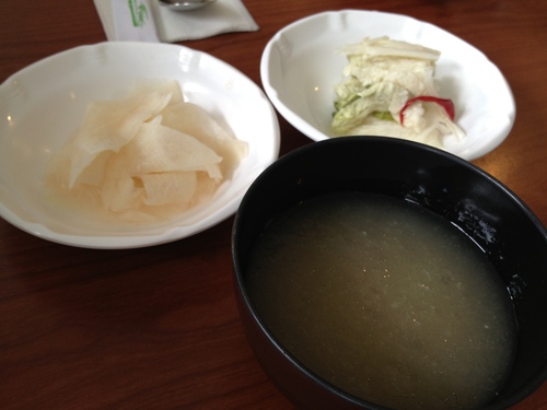 2013年4月ハワイ旅行④初日ランチ「ユッチャン」でビビン麺☆_a0158241_22295230.jpg