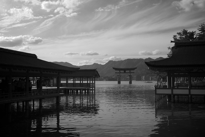 厳島神社_c0195828_158828.jpg