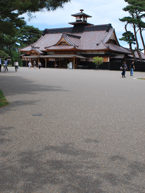 函館五稜郭の旧箱館奉行所(函館レプリカ建築探訪)_f0142606_5322453.jpg