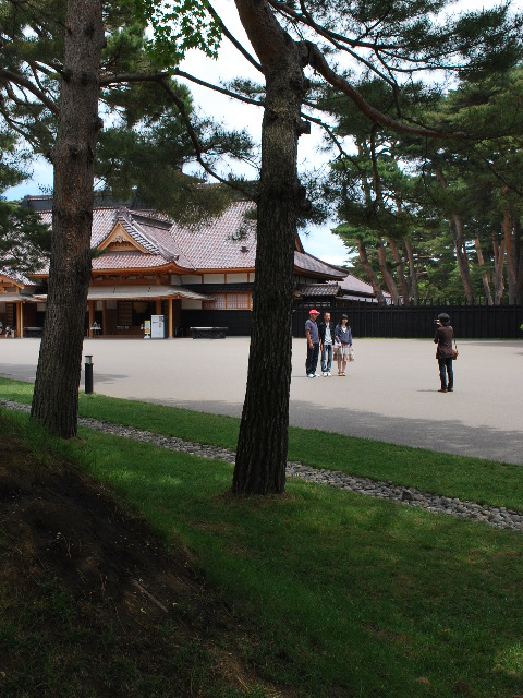 函館五稜郭の旧箱館奉行所(函館レプリカ建築探訪)_f0142606_5325286.jpg