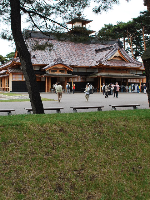 函館五稜郭の旧箱館奉行所(函館レプリカ建築探訪)_f0142606_5342680.jpg