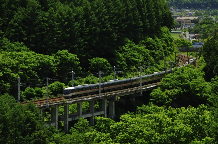 梅雨晴れの中央西線_f0051917_20334429.jpg