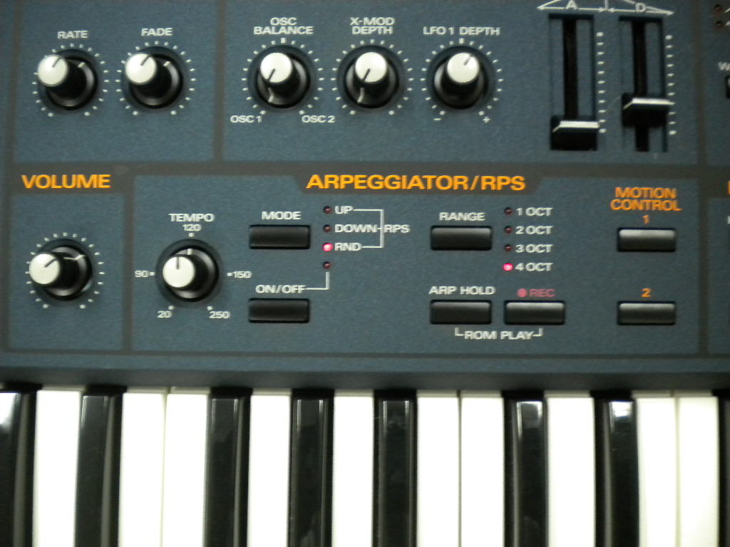 Roland JP-8000試奏記 : 風流音色まねゑもん Roland JP-8000試奏記 : 風流音色まねゑもん