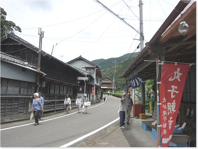 静岡市駿河区丸子・大鈩(おおだたら)　お不動さんの朝市_c0006757_7331793.jpg