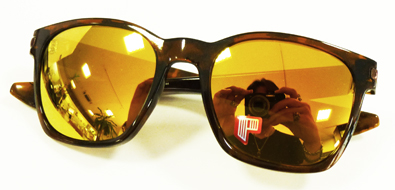 OAKLEY SHAUN WHITE(ショーン・ホワイト)シグネチャーモデルGRAGEROCK入荷!_c0003493_10245664.jpg
