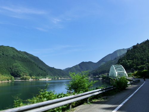 兵庫県北GUTS林道ツーリング ～さわやかキャンプ編～　その１_f0248120_16385825.jpg