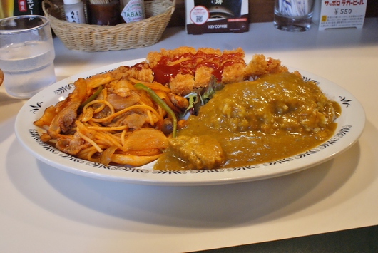 ～神楽坂のトルコライス～　2丁目食堂トレド_b0063958_8152687.jpg