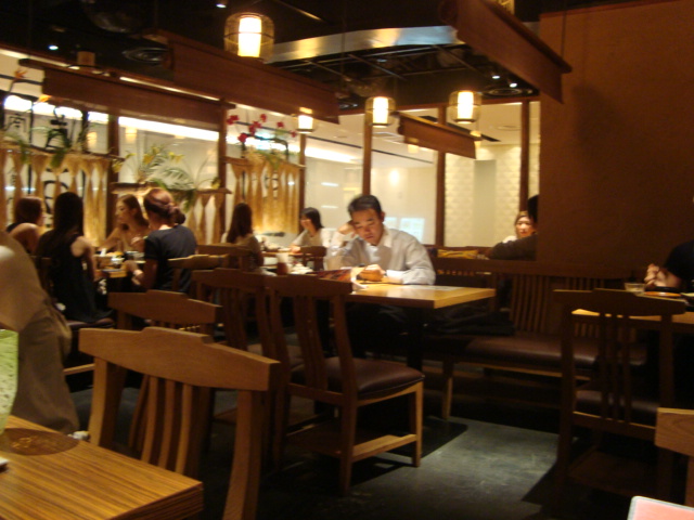 横浜「南国食堂 首里」へ行く。_f0232060_2555235.jpg