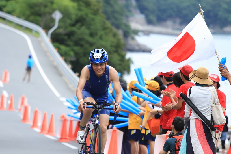 スイムから　バイクへ（愛南トライアスロン2013）_a0057905_1028810.jpg