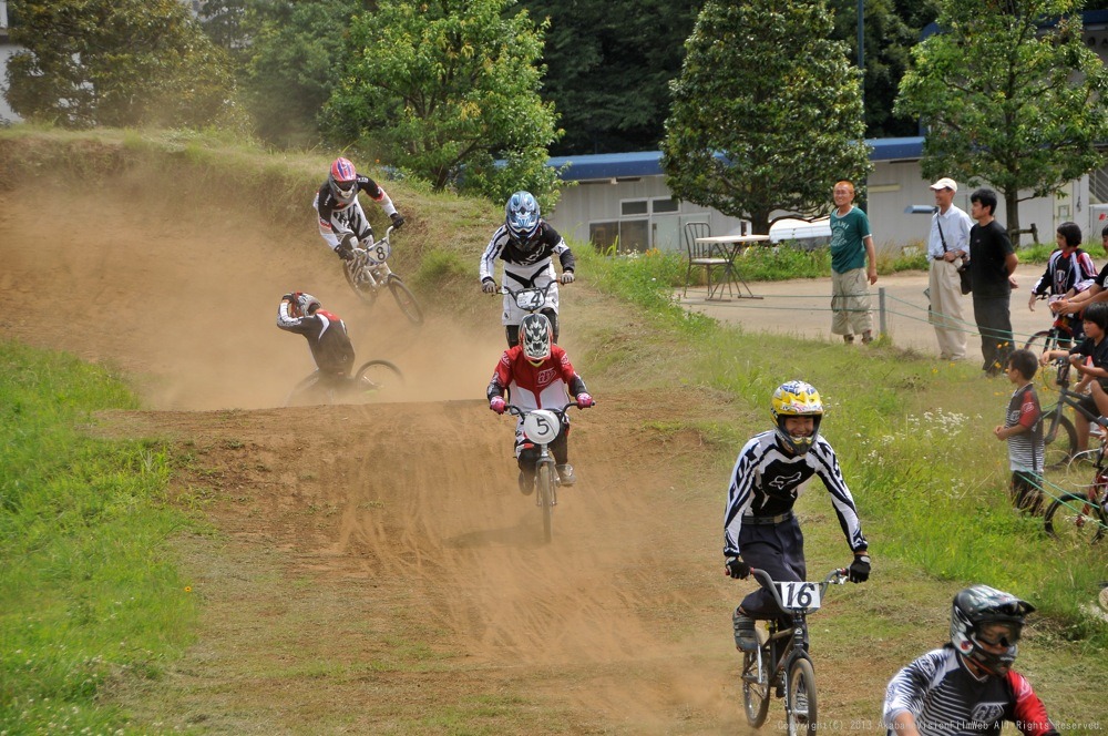 ２０１３JOSF 緑山６月定期戦VOL1：BMXエキスパート/エリート決勝　動画あり_b0065730_126470.jpg
