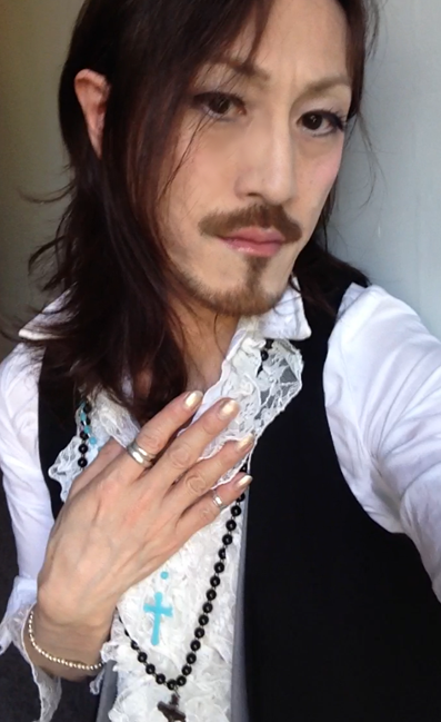 レディシロウの男装？_d0119642_2105851.png
