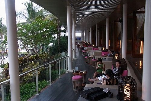 夕刻をW Lounge で過ごす @ W Retreat & Spa Bali (\'13年5月)_a0074049_1725265.jpg