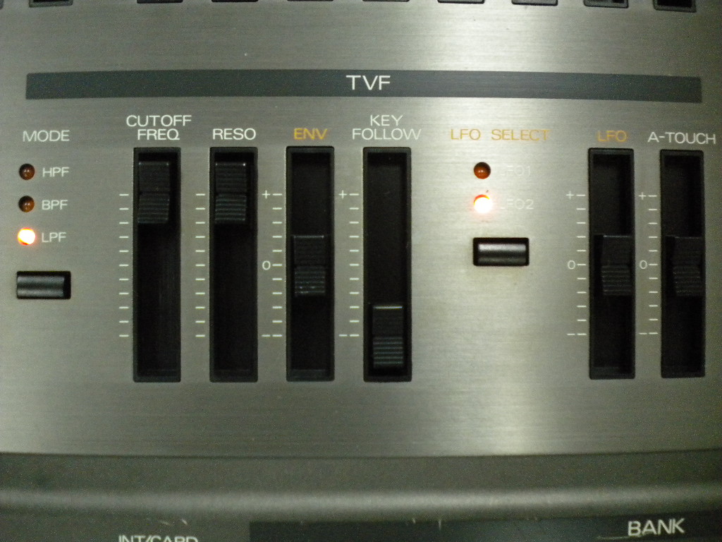 Roland JD-800試奏記 : 風流音色まねゑもん Roland JD-800試奏記 : 風流音色まねゑもん