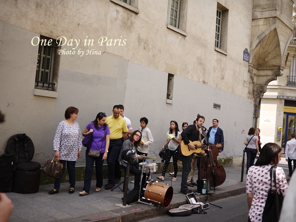 Paris - June 30, 2013:  ベルエリストのお店めぐり＜２＞　Carette, Art Macaron_f0245680_237514.jpg