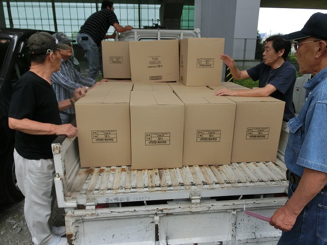 町内有志で「イデシギョー大バザール」へ_f0141310_824897.jpg
