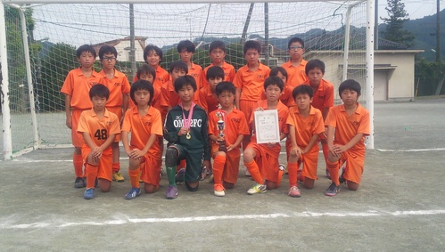 強いぞ 瑞穂三小サッカークラブ見事優勝 青梅スポーツ 強いぞ 瑞穂三小サッカークラブ見事優勝 青梅スポーツ