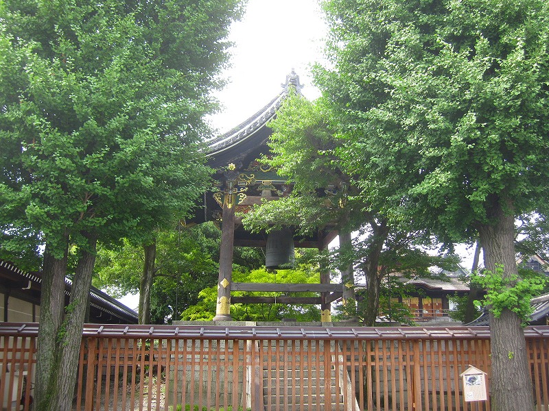 堂々たる構えの【西本願寺】には歴史がある_e0237645_23404464.jpg