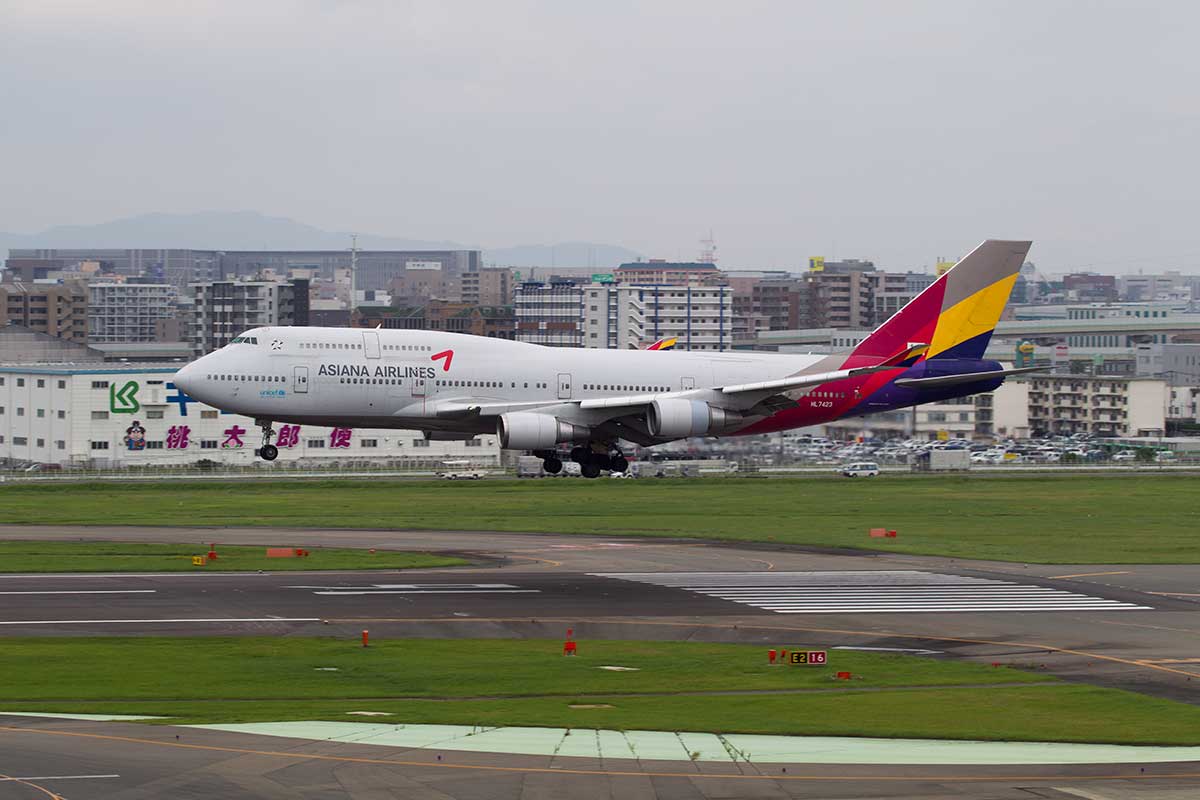 アシアナ航空　B747　combi　飛来_d0198290_1248521.jpg