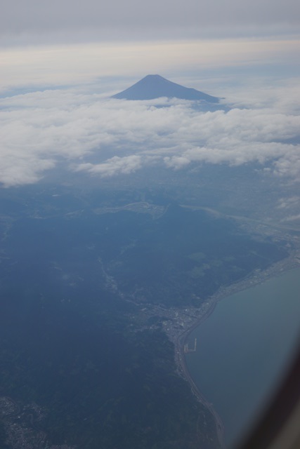 藤田八束と世界文化遺産に輝く富士山、全日空で富士山を観る、絶景です富士山、参議院選挙で橋下徹代表勝負_d0181492_16133022.jpg