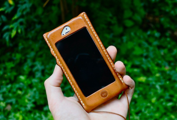 iphone leather cover _b0172633_2117346.jpg