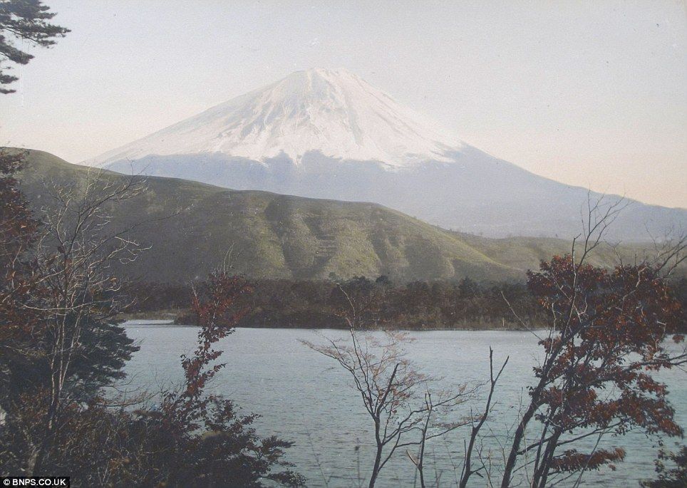 クール・ジャパン：英国で１００年以上前の日本の写真発見！_e0171614_14483491.jpg